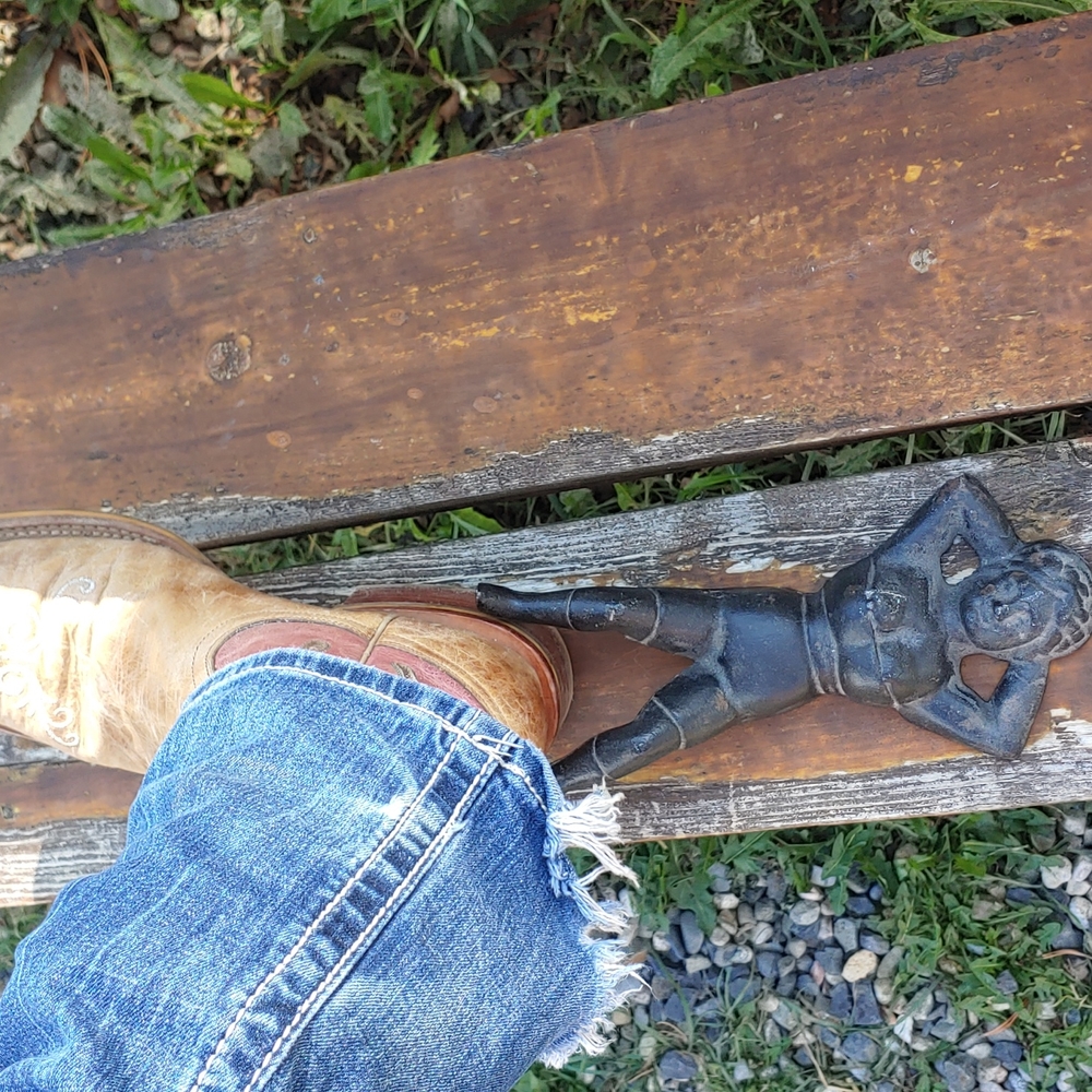 Boot Jack Naughty Nellie Cast Iron - Picture 2 of 8